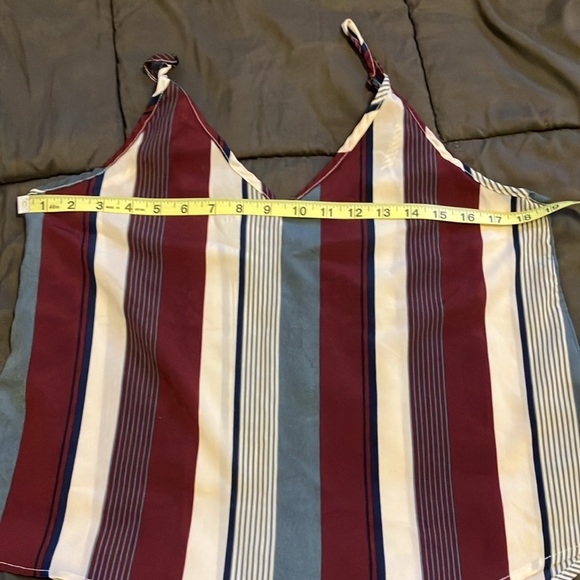 SHEIN v-neck cami top - Picture 6 of 8